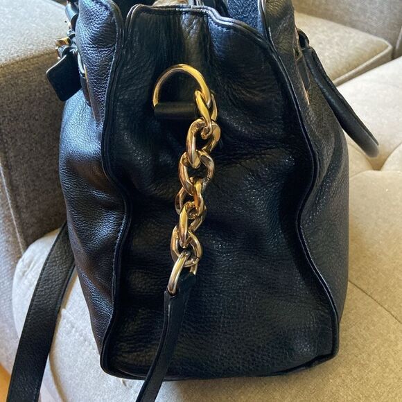 Michael Kors Bag”Hamilton” Black Pebbled Leather Crossbody Strap Excellent - Picture 5 of 9